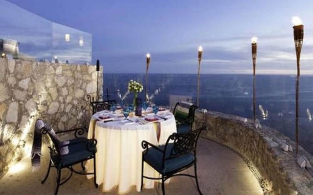 Exclusive Family Suite with Beautiful View at Cabo San Lucas