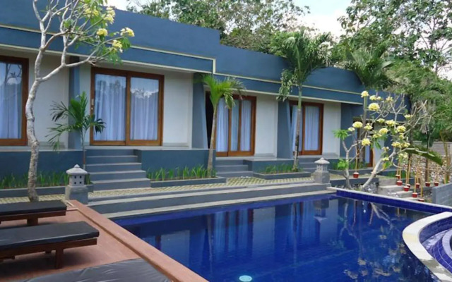 Terrace Ampels