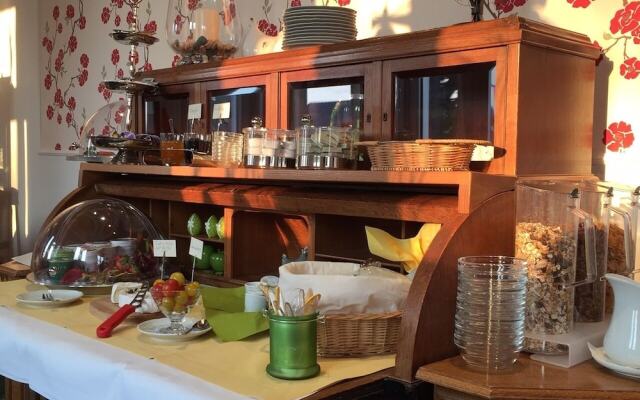 Hotel Pension Villa Holstein