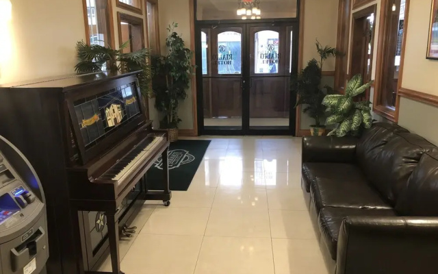 Rialto Hotel