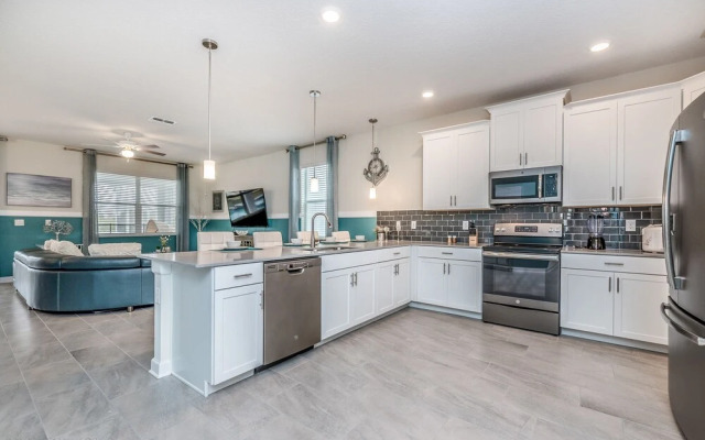 Interlocking Drive Villa Champions Gate