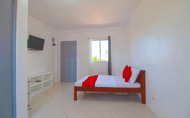 OYO 778 Fat J Apartelle