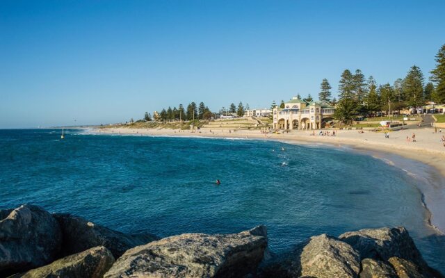 Adelaide House Apartments Fremantle