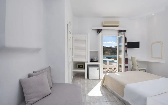 Alizea Villas & Suites