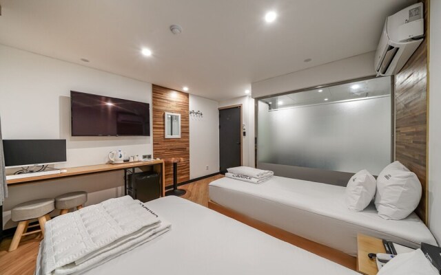 Busan Guseo-dong Candle