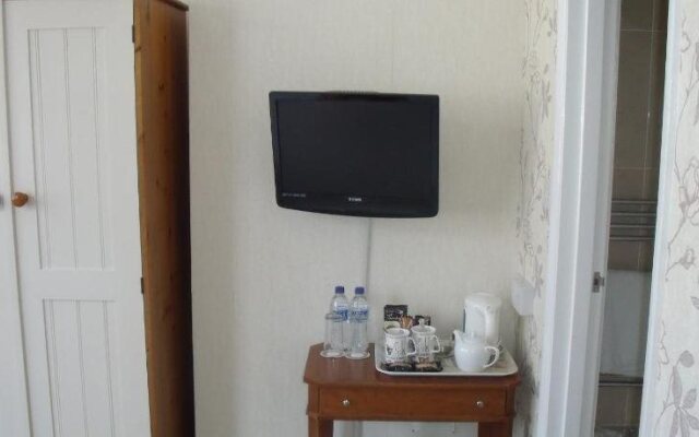 Southcroft Hotel - Guest House