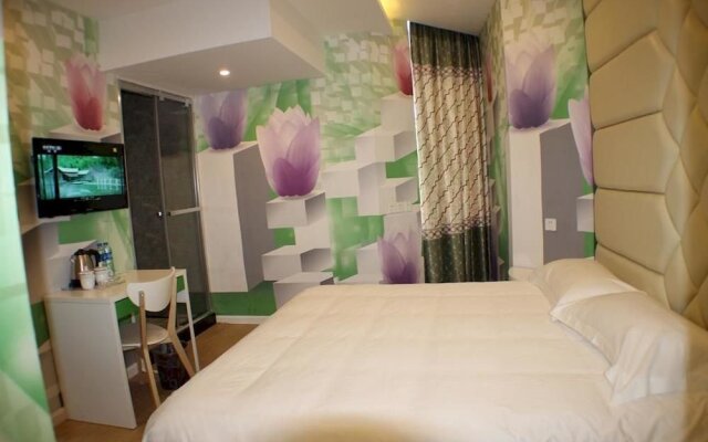 Passerby Fashion Theme Hotel