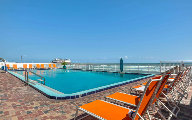 Comfort Inn & Suites Daytona Beach Oceanfront
