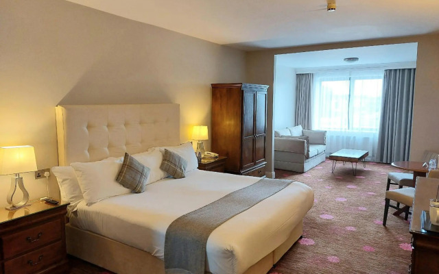 Menlo Park Hotel