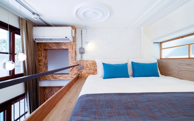 With inn Hostel