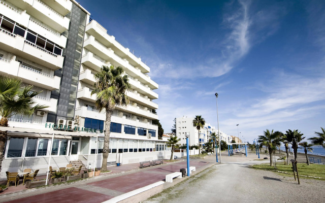 Fay Victoria Beach