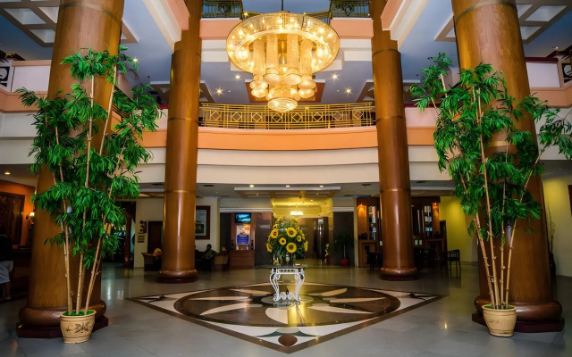 Abadi Hotel & Convention Centre