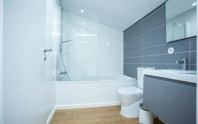 Luxury Picadeiro Apartment III by Rent4all