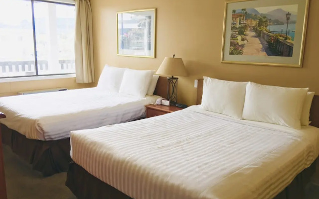 Thunderbird Motor Inn