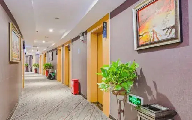 Thank Inn Chain Hotel (Zhengzhou Zhongyuan Futa Metro Station)