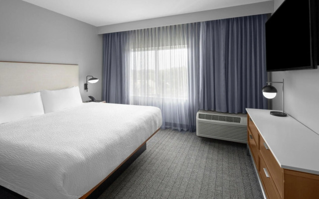 Courtyard by Marriott Tampa Oldsmar