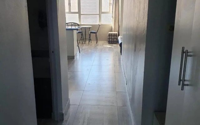 DURBAN BEACHFRONT - Tenbury 903