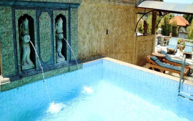 Semawang Beach Hotel