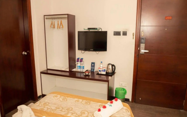 Vits By Spree Hotels Le Pebble