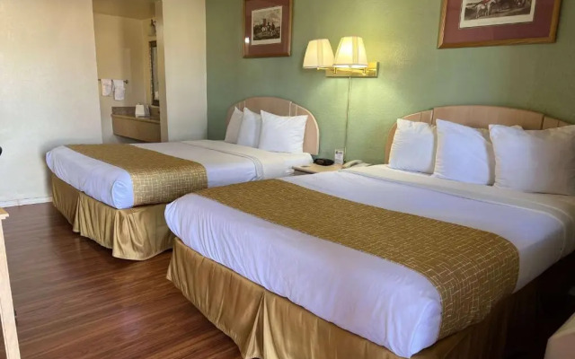 Travelodge By Wyndham Holbrook