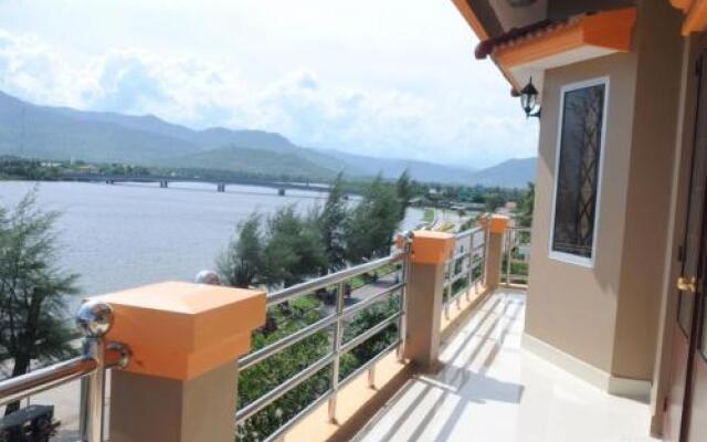 Kampot Riverside Hotel