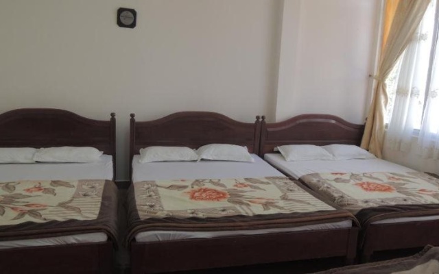 Xuan Hong 1 Hotel – Guest Rooms – Da Lat