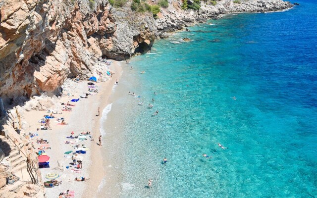 Beautiful Villa in Zadar, Pool, Garden Near Beach