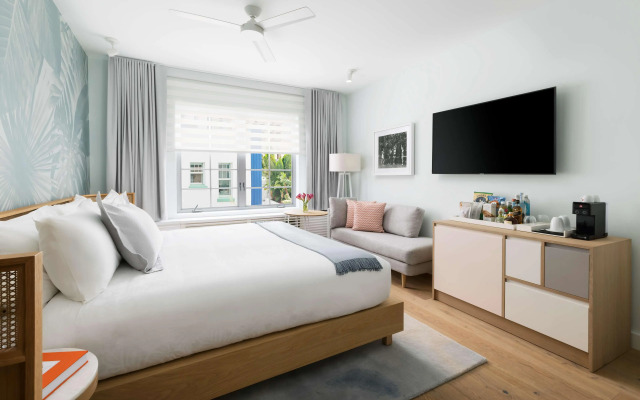 The Gabriel Miami South Beach, Curio Collection by Hilton