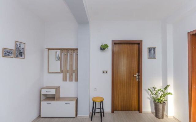 Apartments and Rooms Antee