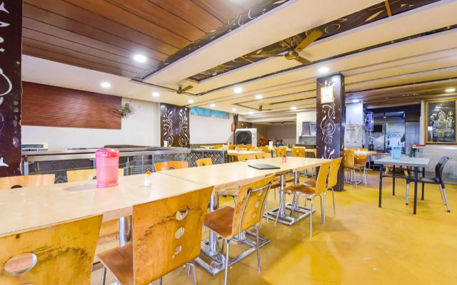 Hotel Raghumani Palace