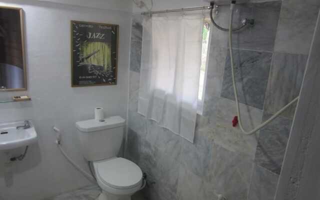 Coral Canyon Romblon - Hostel