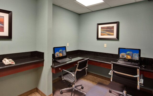 Holiday Inn Express Hotel & Suites Grants - Milan by IHG