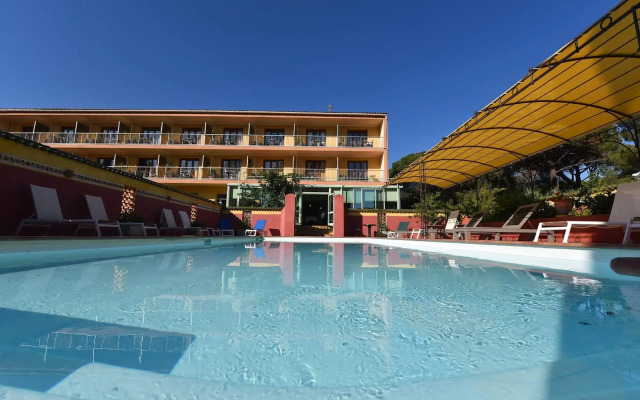 Hôtel Cyrnea