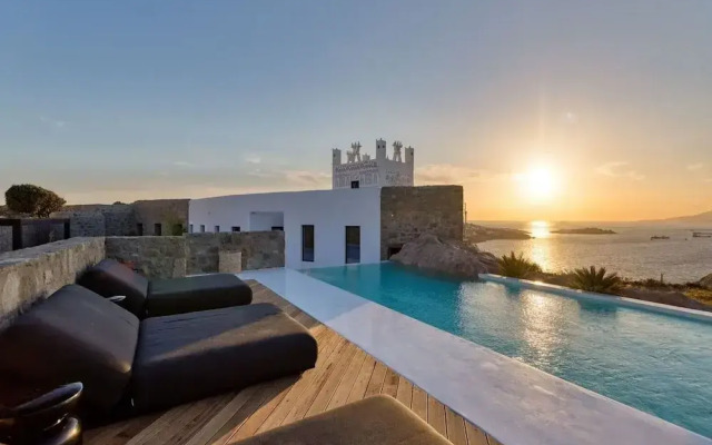 Soothing Holiday Home With Outdoor hot tub