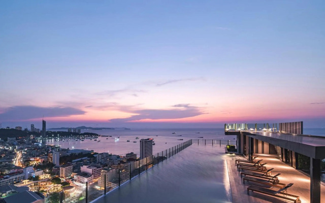 Pattaya Central Sea View Pool Suite