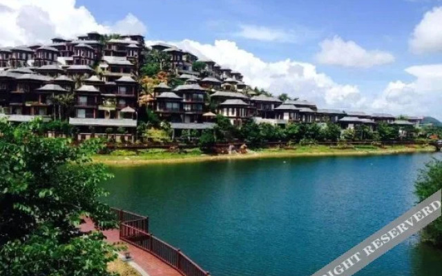 Naxiang Mountain Rainforest Resort Hotel (Baoting Yanuoda)