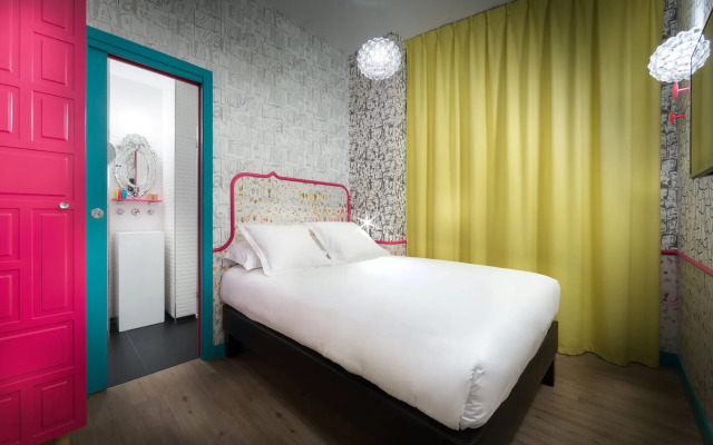 Hôtel Crayon Rouge