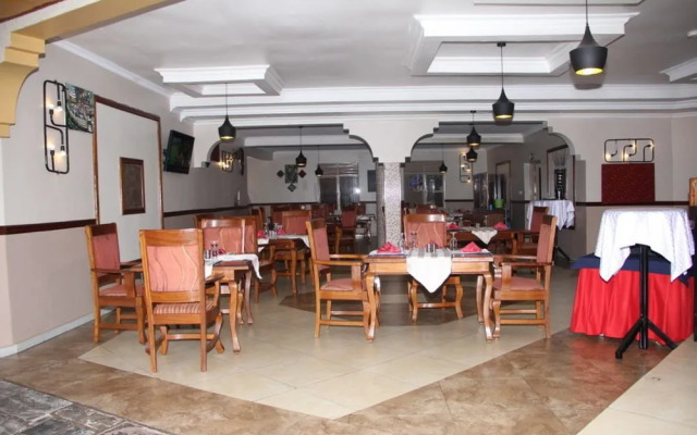 Hill Crest Hotel