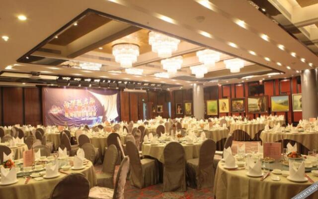 Jiayuan Century Hotel