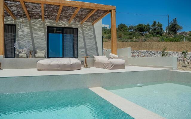 SUOLO di GIOIA Villa with magnificent sea view and infinity pool 18*4m