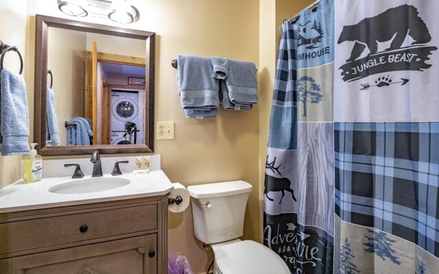 Northwoods A4 - Huckleberry Hideaway