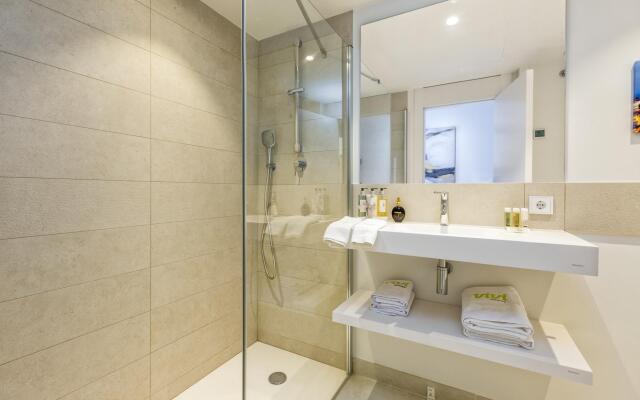 Ivy in Fuengirola with 2 bedrooms and 2 bathrooms