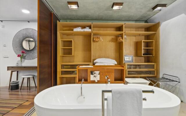Montreux Rotana Garden House with Private Pool - Swiss Hotel Apartments
