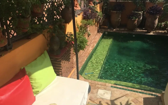 Riad CharCam - Adults Only