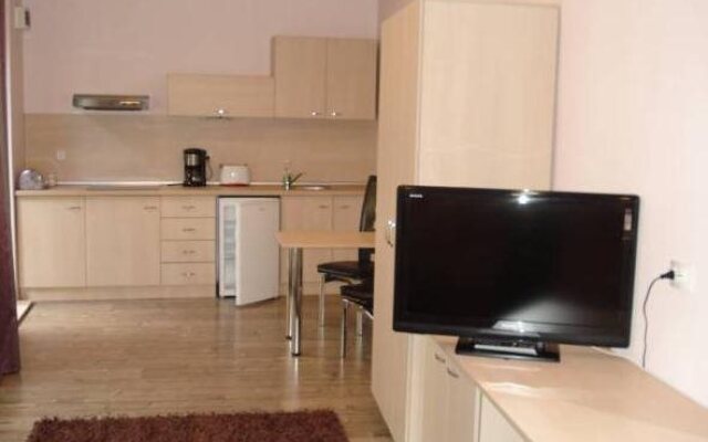 Lucas Aparthotel