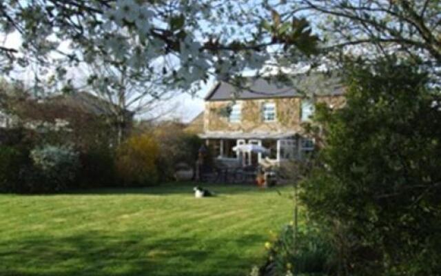 Romsey Oak Farmhouse and Cottages