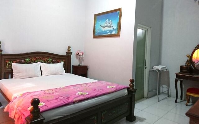 Oyo 2496 Puri Karimun