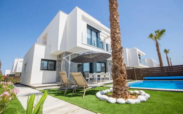 3033 Vistabella-bali 3033