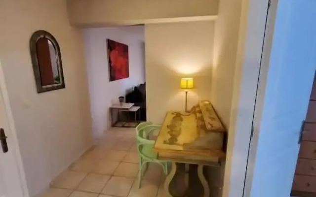 Sior Dionysios Apartments