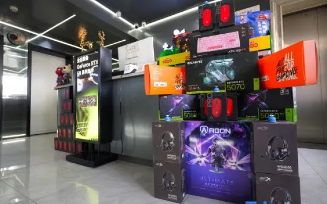 Xiaolanjing Electro-sports Hotel (Zibo Hongcheng International Shop)
